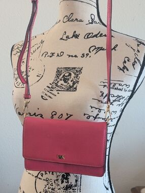 Michael Kors Pink Leather Crossbody Wallet Bag